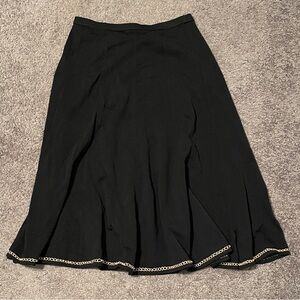 Elegant Black Skirt with Embroidered Chain Detail